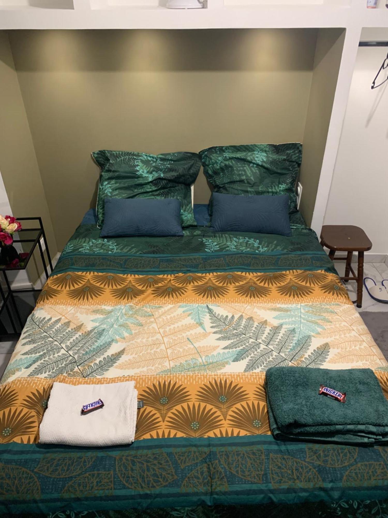 Appartement Charmant Studio Dans Maison à Sarcelles Extérieur photo