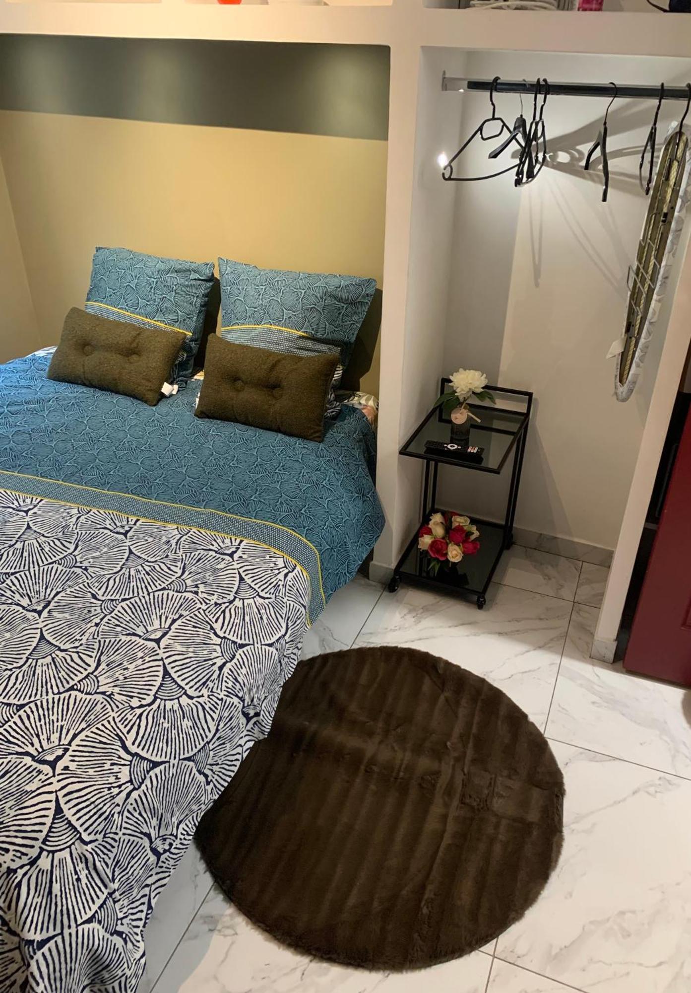 Appartement Charmant Studio Dans Maison à Sarcelles Extérieur photo