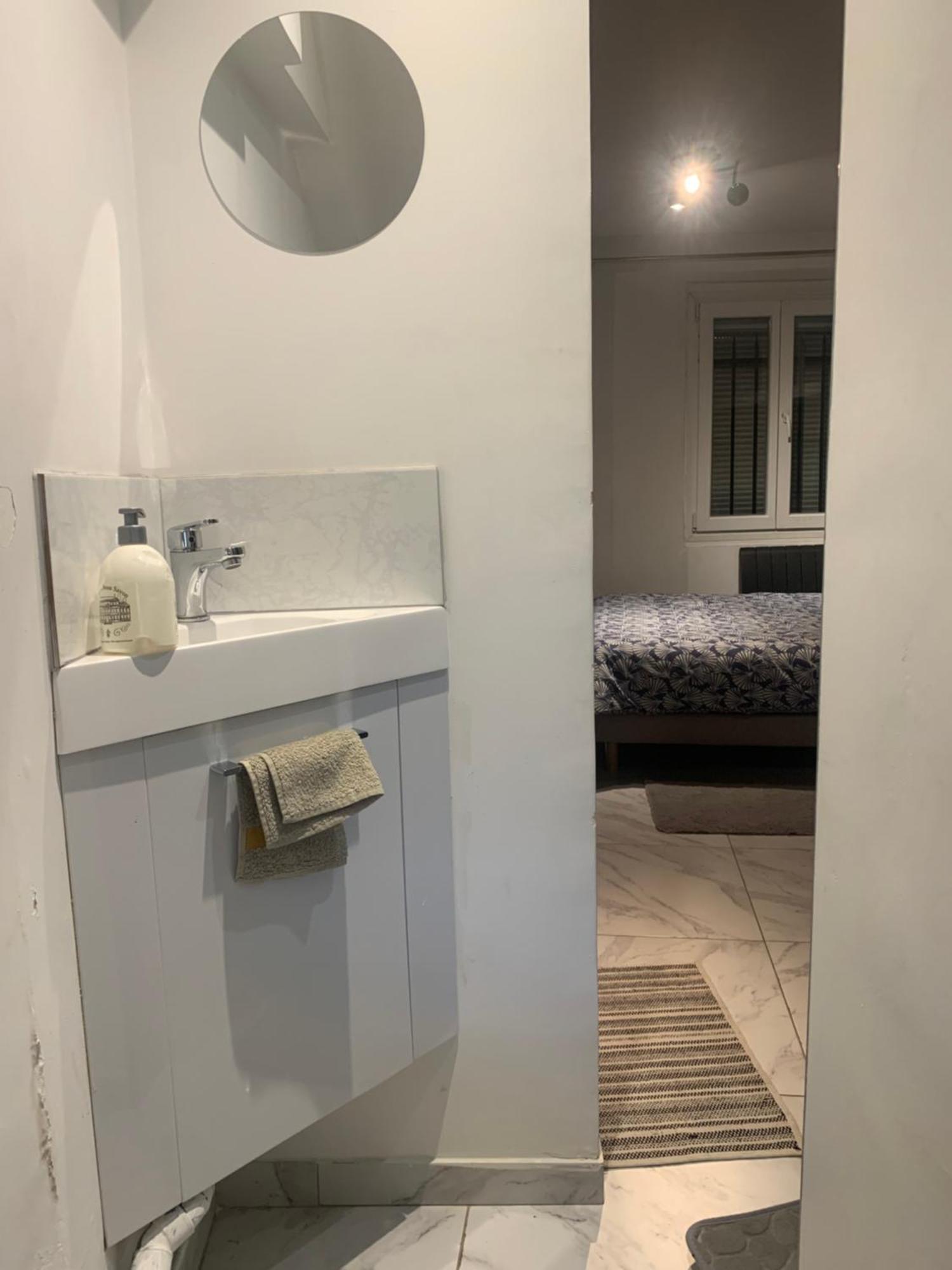 Appartement Charmant Studio Dans Maison à Sarcelles Extérieur photo