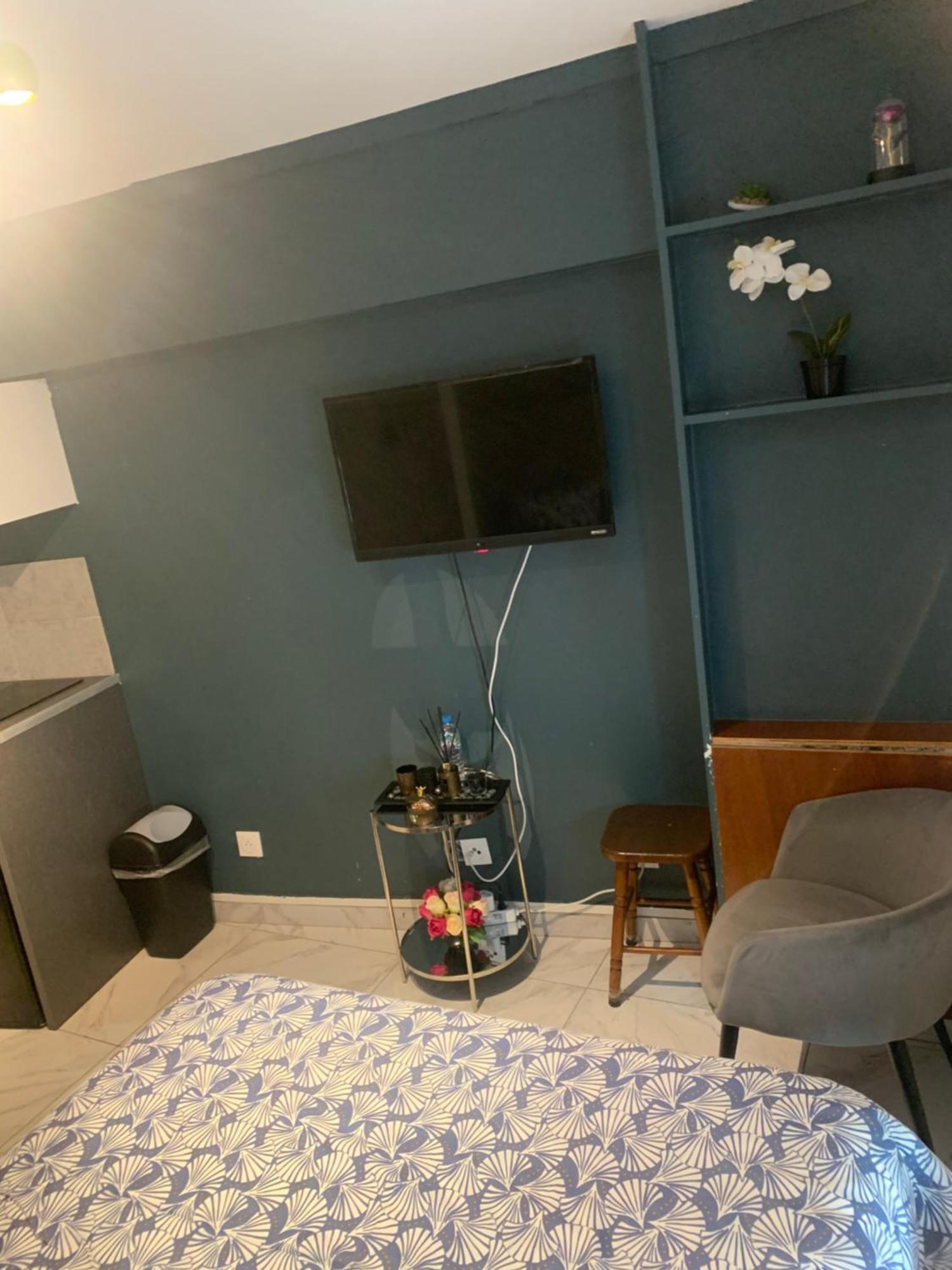 Appartement Charmant Studio Dans Maison à Sarcelles Extérieur photo